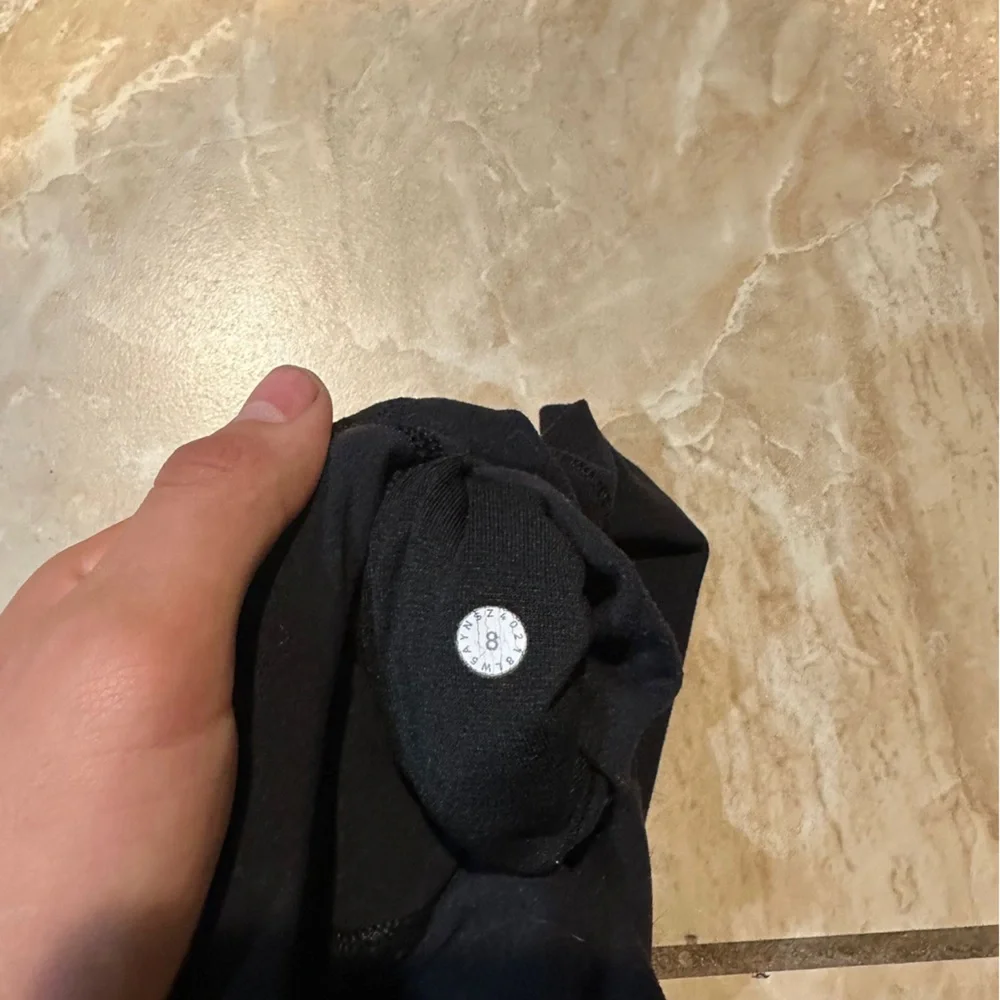 Black Lululemon Align Leggings Size 8 - Picture 3 of 4